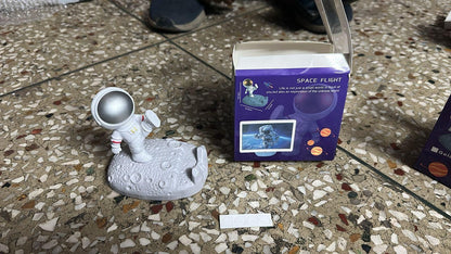 Astronauts Mobile Phone Stand Holder